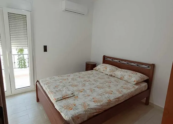 Giannis\'S Apartments